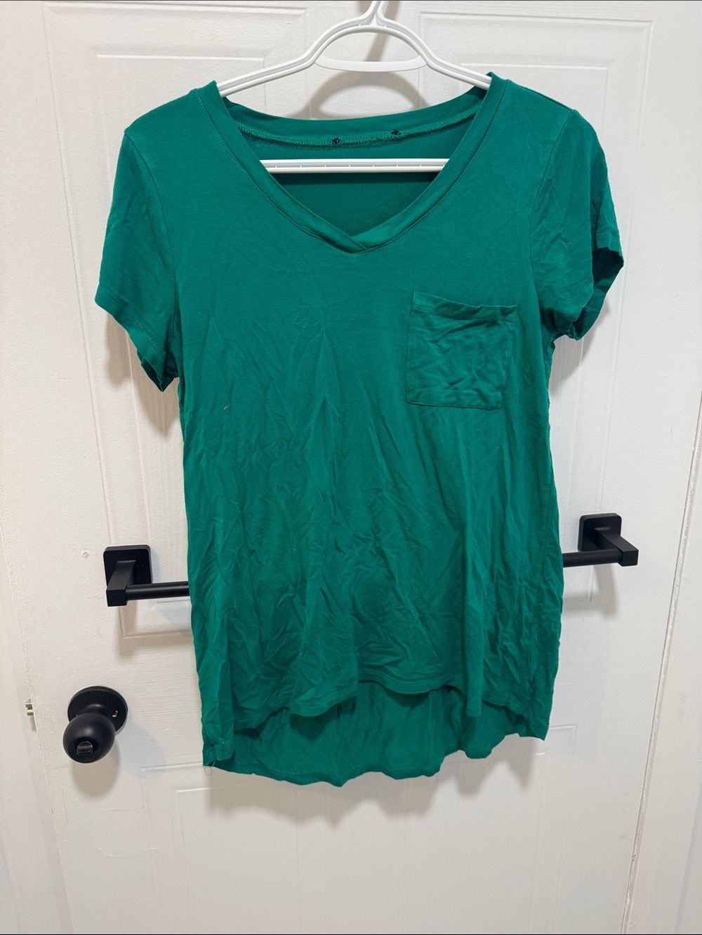 Women's V-Neck Pocket Tee - Green